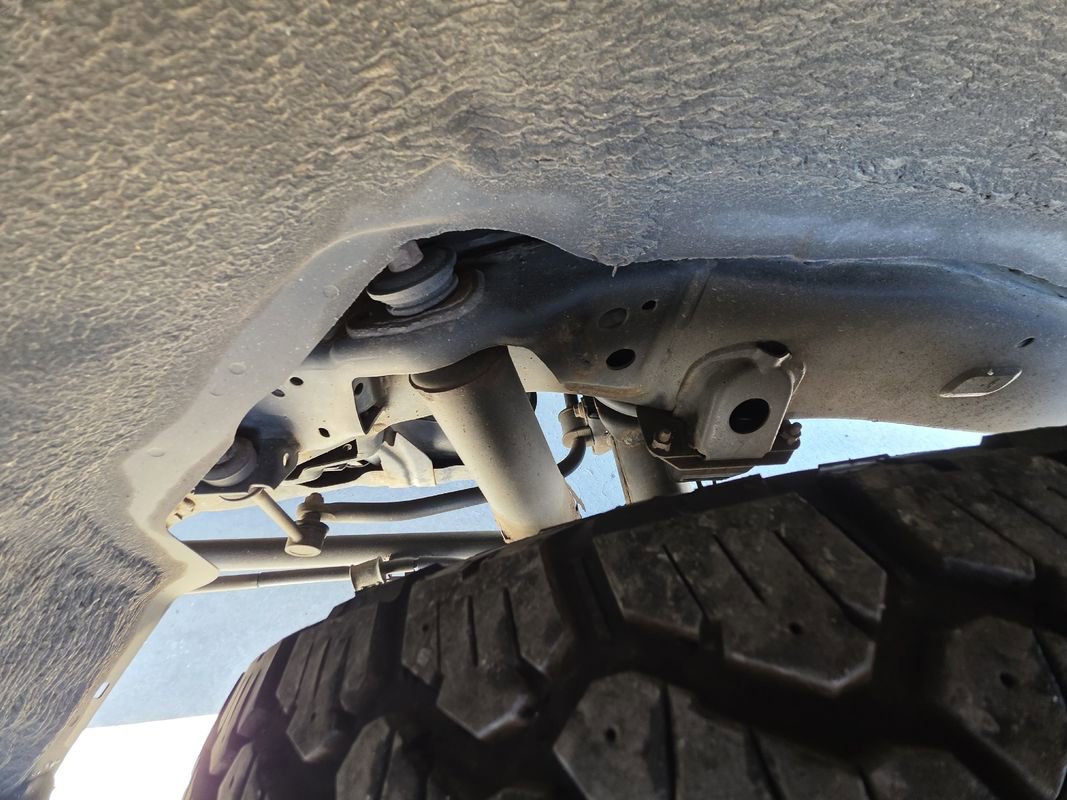 Used 2016 Toyota 4Runner SR5 Premium AWD/4WD image 34