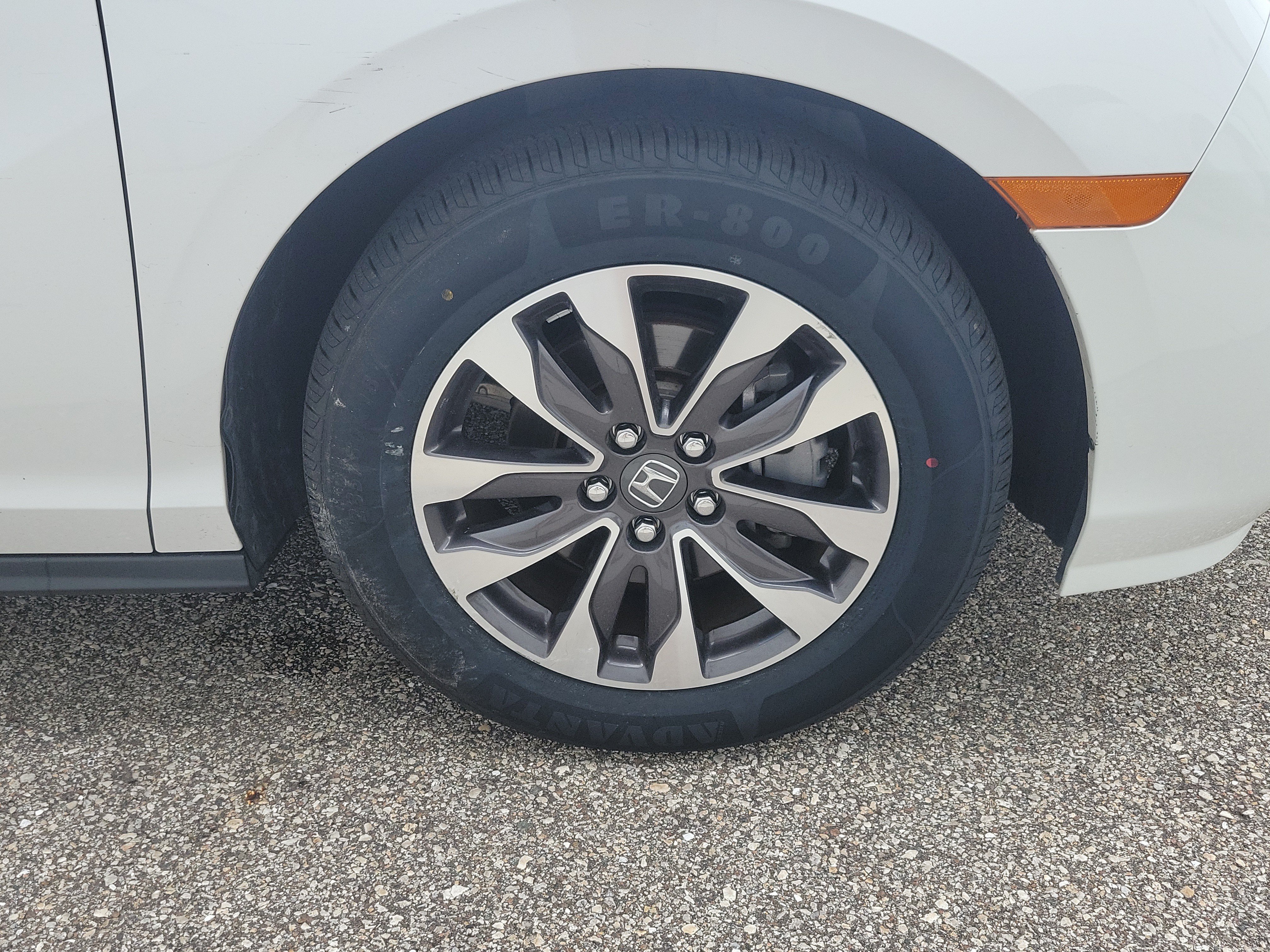 Used 2024 Honda Odyssey EX-L image 12