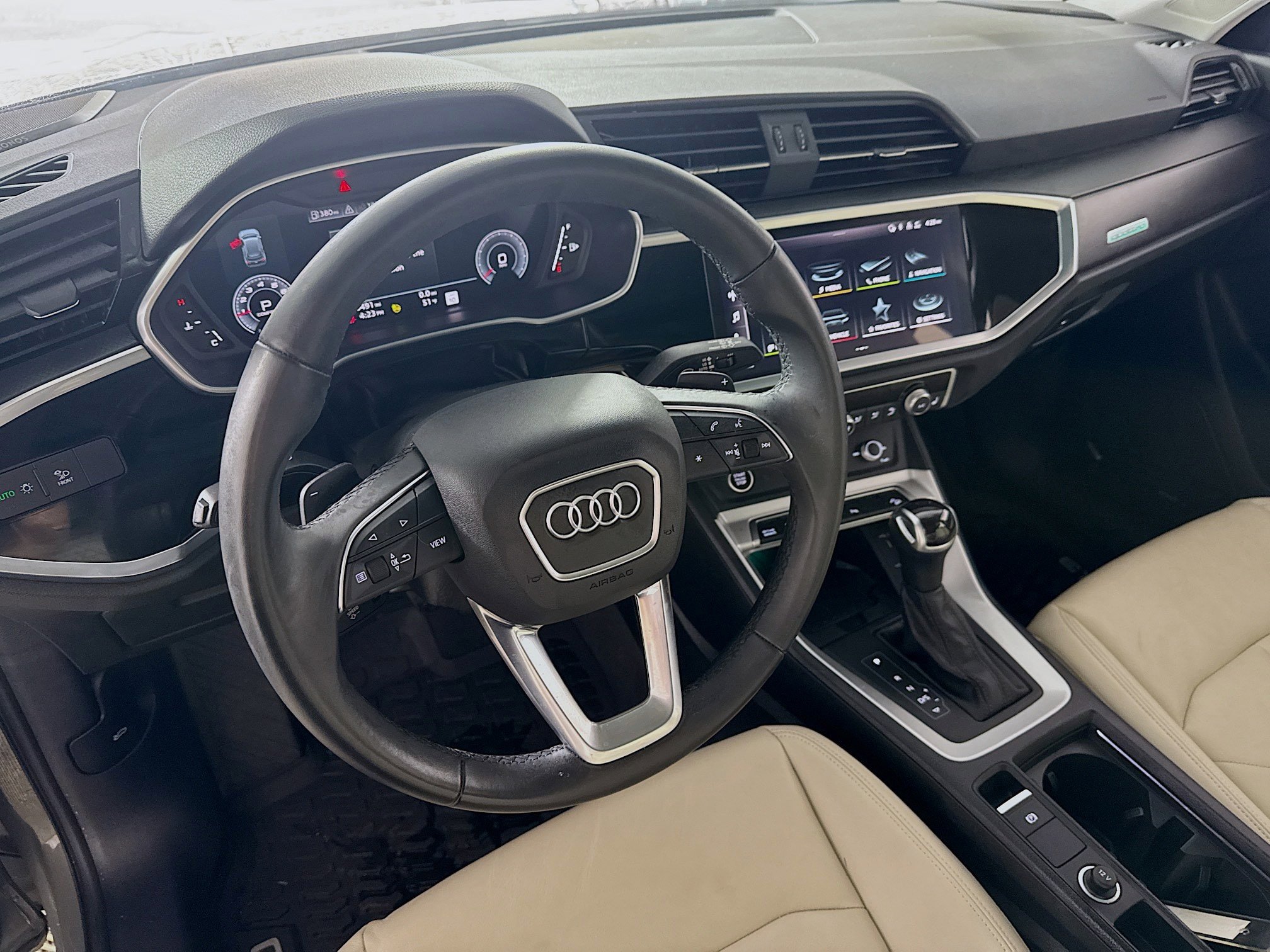 Used 2023 Audi Q3 2.0T Premium Plus w/ Premium Plus Package image 25