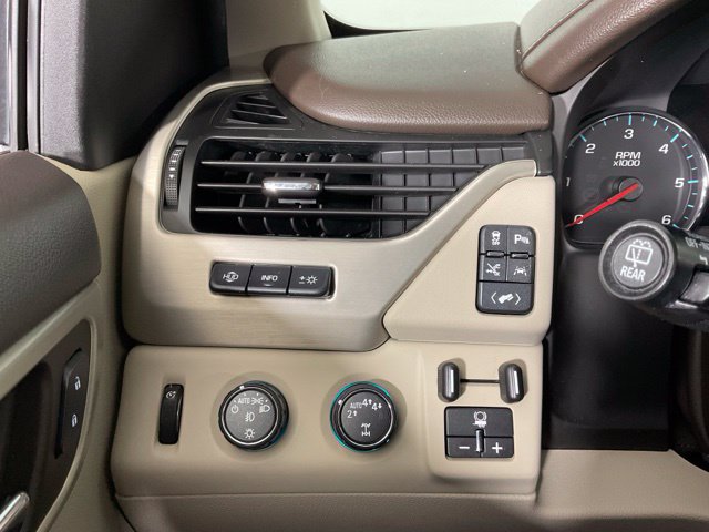Used 2018 GMC Yukon Denali w/ Denali Ultimate Package AWD/4WD image 25