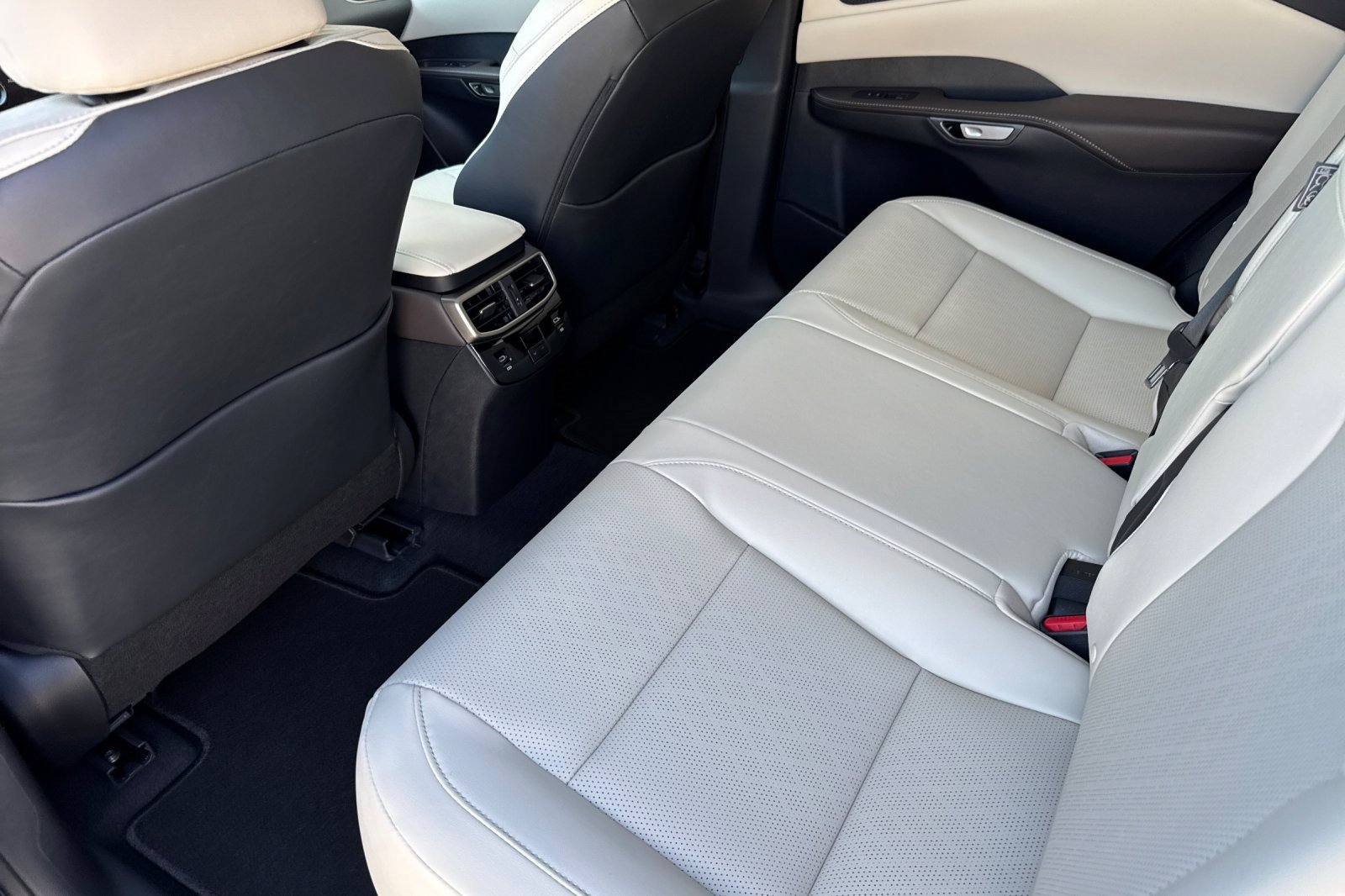 New 2026 Lexus RX 350 w/ Convenience Package AWD/4WD image 23