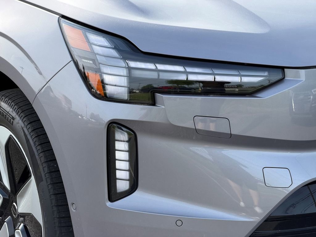 New 2026 Volvo EX90 Plus AWD/4WD image 3