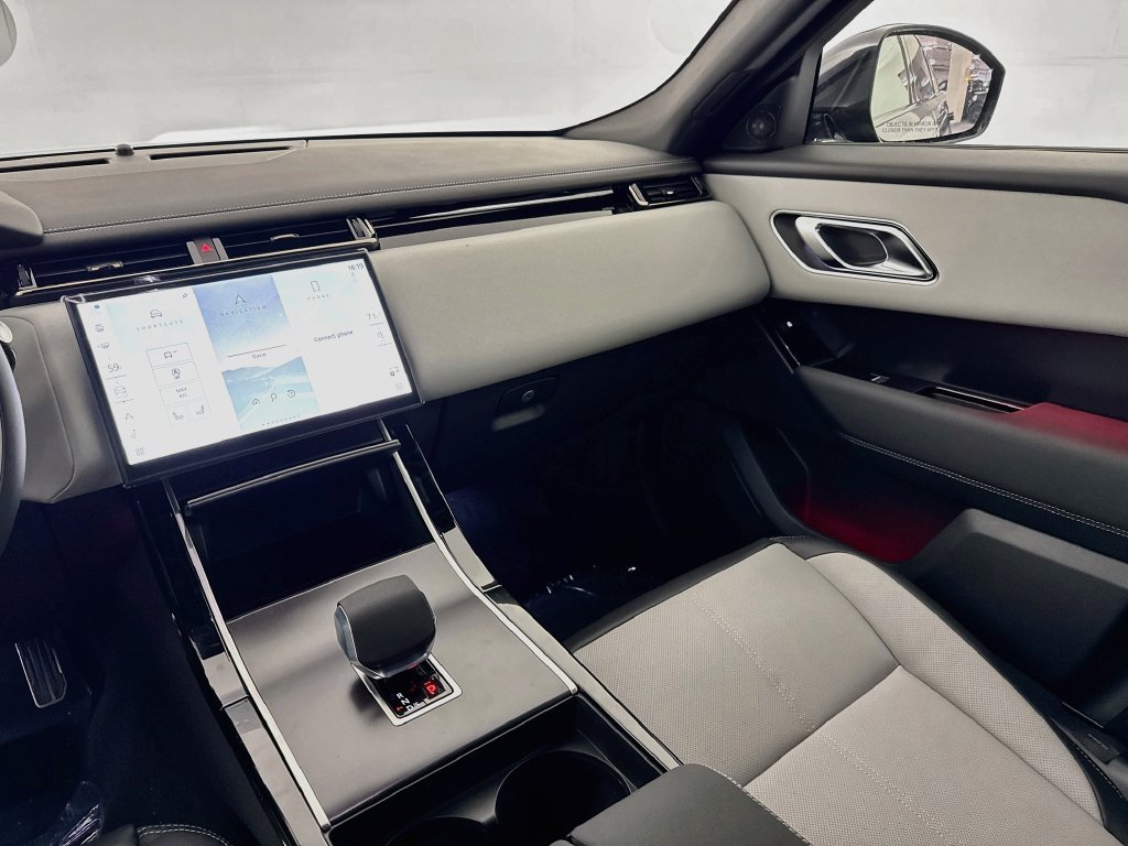 New 2026 Land Rover Range Rover Velar Belgravia AWD/4WD image 24