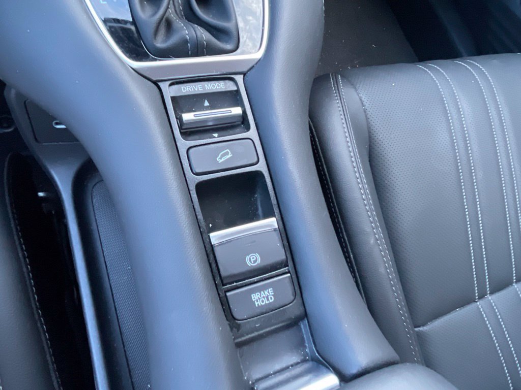 Used 2025 Honda HR-V EX-L image 19