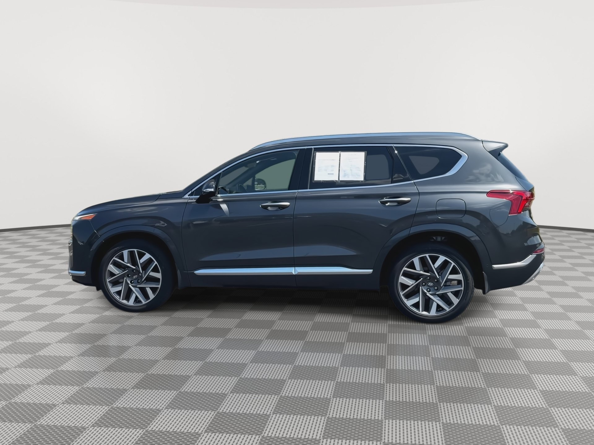 Used 2023 Hyundai Santa Fe Calligraphy w/ Cargo Package FWD image 5