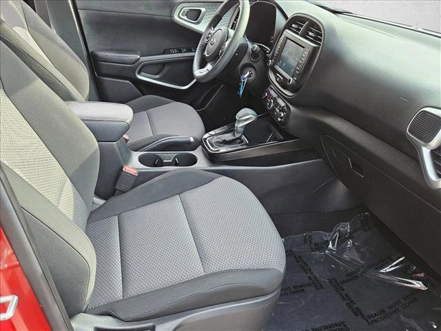 Used 2020 Kia Soul LX FWD image 19