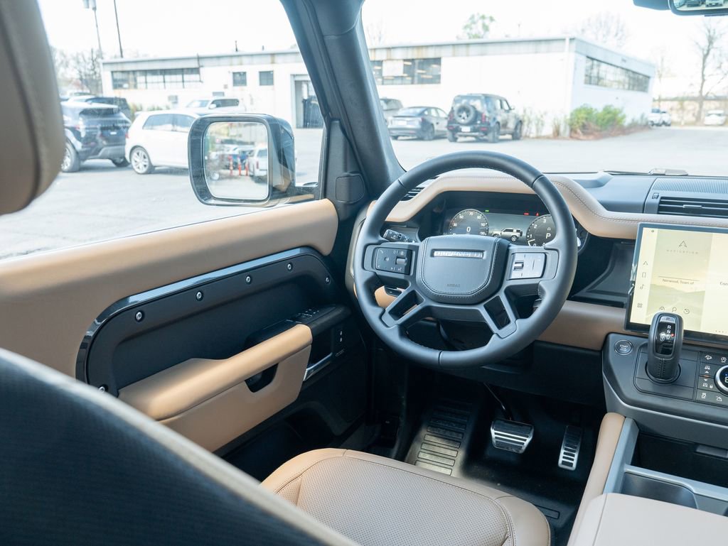 New 2026 Land Rover Defender 90 V8 AWD/4WD image 19