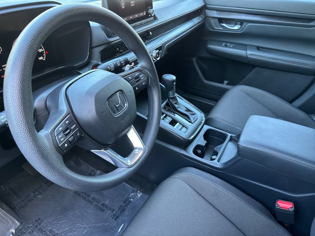 Used 2025 Honda CR-V LX image 11