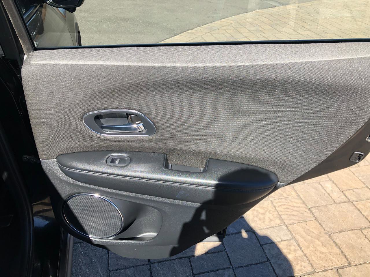 Used 2017 Honda HR-V EX image 26