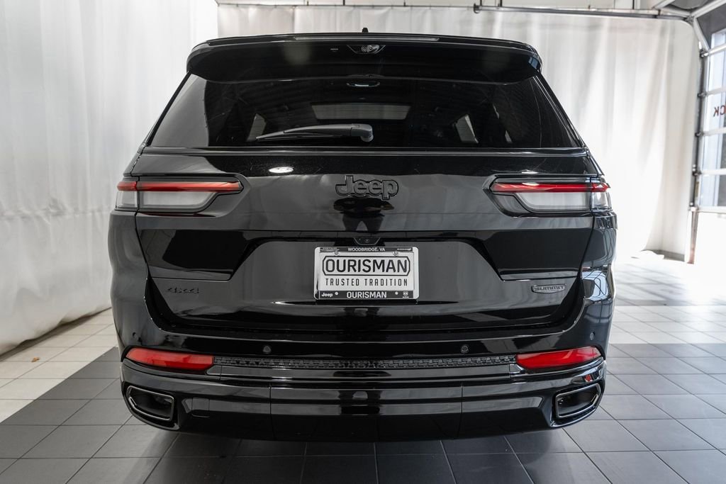 New 2025 Jeep Grand Cherokee L Summit w/ Advanced Protech Group IV image 5