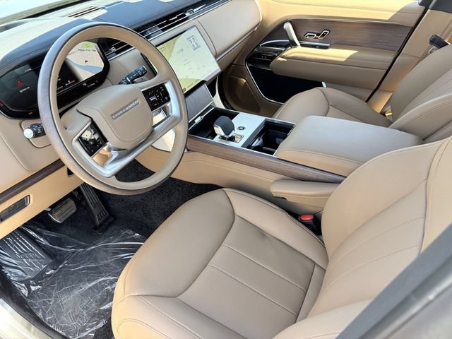 New 2026 Land Rover Range Rover Long Wheelbase SE AWD/4WD image 5