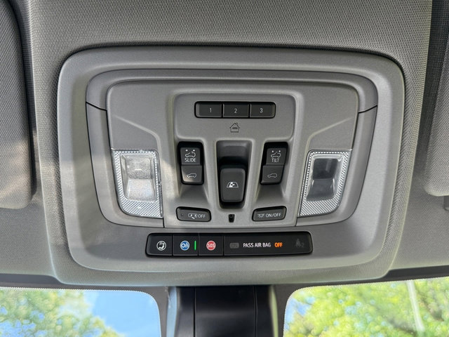 Used 2022 Chevrolet Silverado 2500 LTZ w/ LTZ Plus Package AWD/4WD image 28