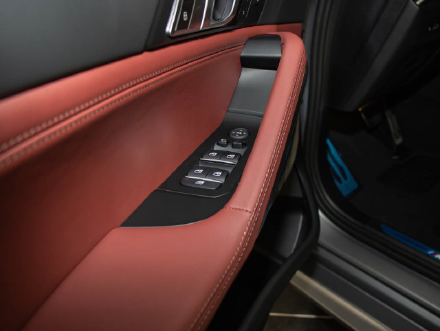 New 2027 BMW X6 M60i AWD/4WD image 14