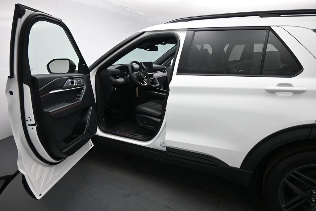 New 2026 Ford Explorer ST w/ Sun And Sound Package AWD/4WD image 8