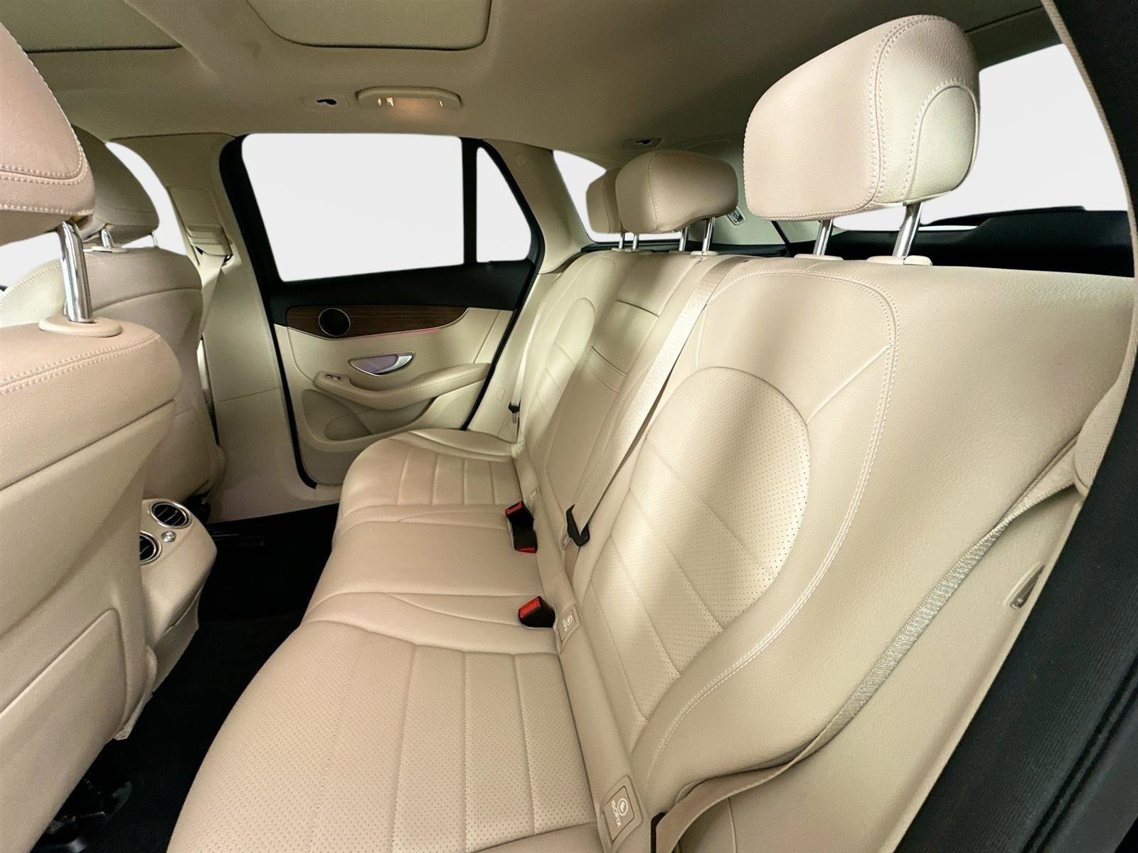 Certified 2022 Mercedes-Benz GLC 300 4MATIC image 31