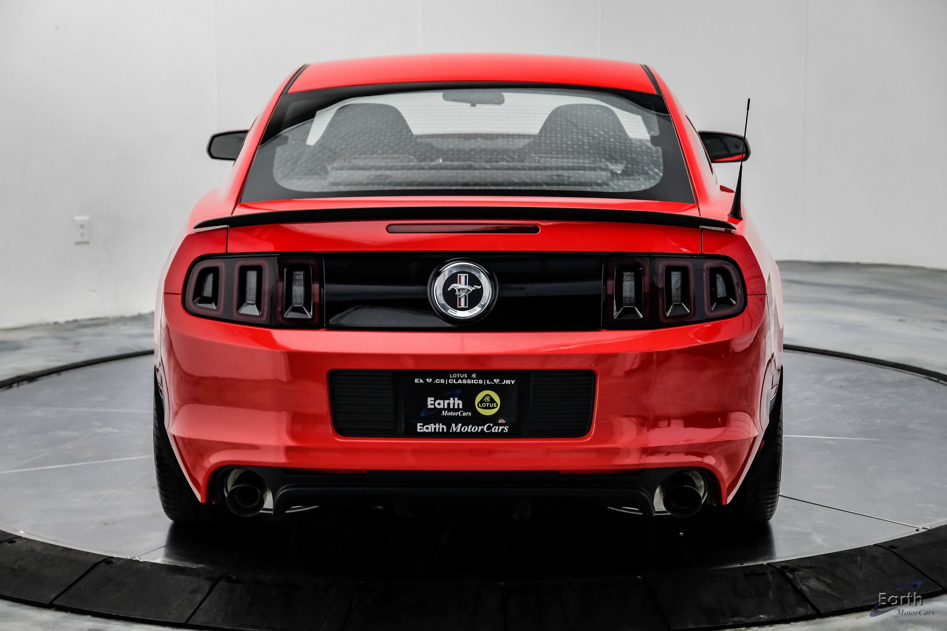 Used 2013 Ford Mustang Boss 302 w/ Boss 302 Accessory Pkg RWD image 13