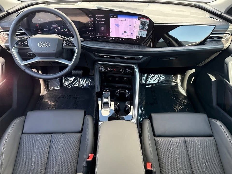 Certified 2025 Audi Q5 Premium Plus w/ Premium Plus image 13
