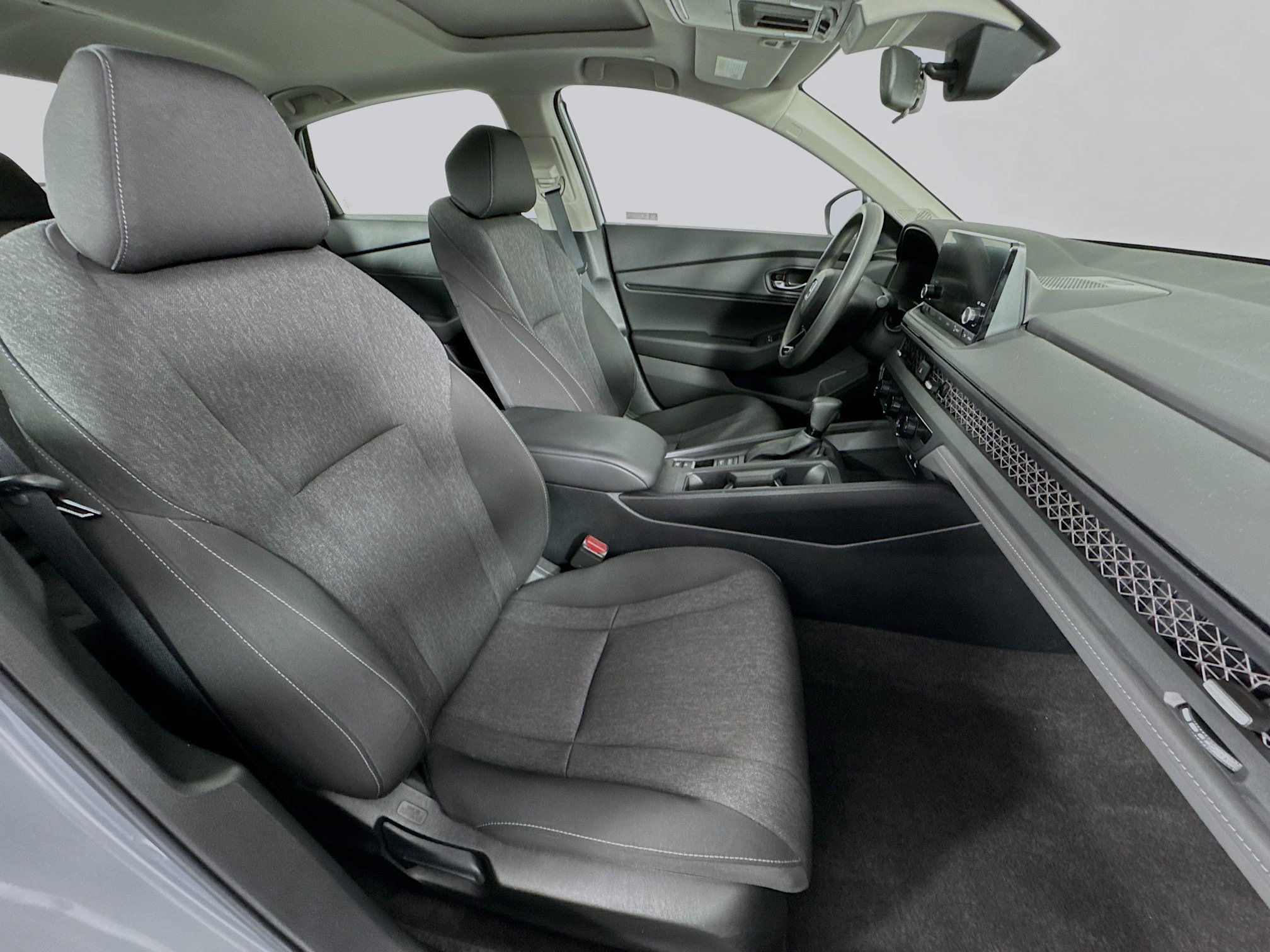 Certified 2023 Honda Accord EX image 27