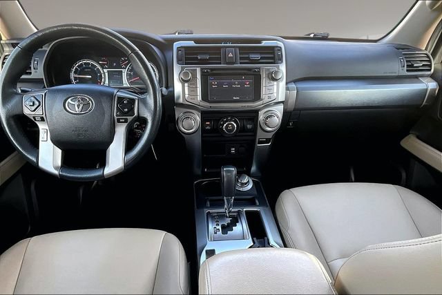 Used 2017 Toyota 4Runner SR5 Premium AWD/4WD image 7