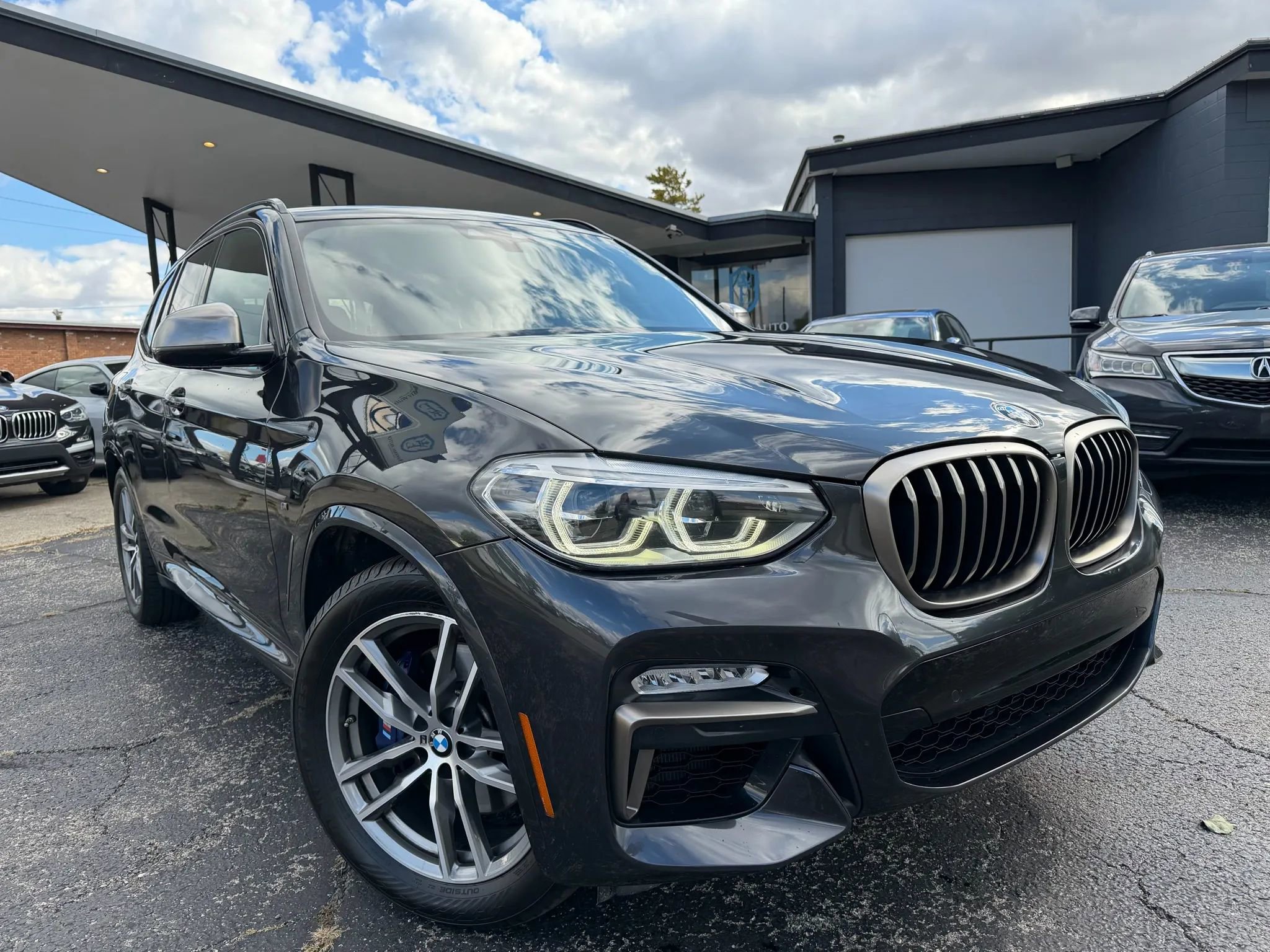 Used 2018 BMW X3 M40i w/ Premium Package Essential image 3