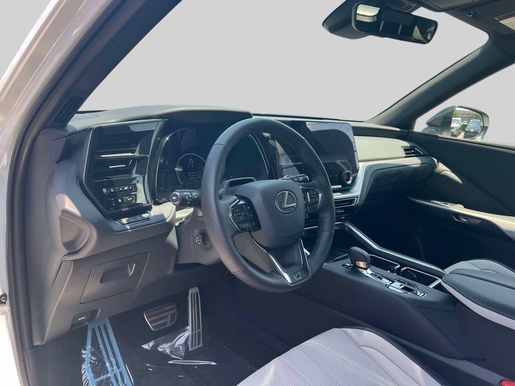Used 2026 Lexus TX 500h AWD w/ Technology Package image 20