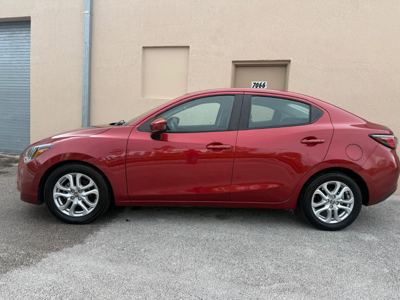 Used 2016 Scion iA 4dr Sdn Man (Natl) image 14