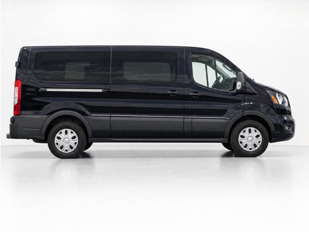 Used 2025 Ford Transit 350 XLT RWD image 8