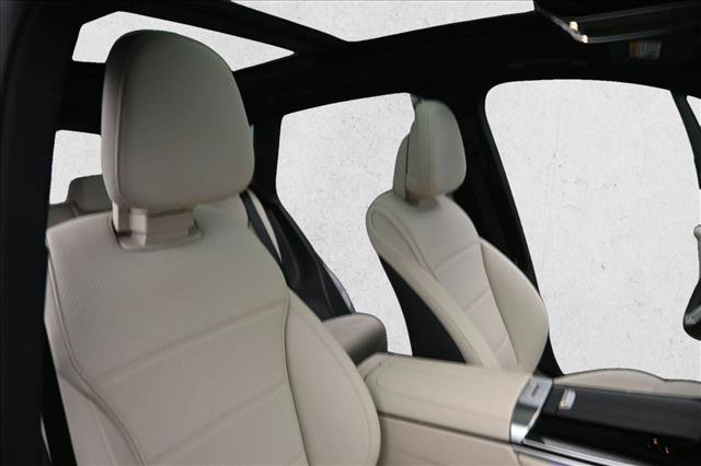 Certified 2025 Mercedes-Benz GLC 300 4MATIC image 28