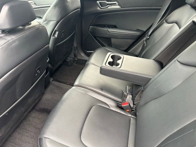 Used 2023 Kia Sportage EX image 9