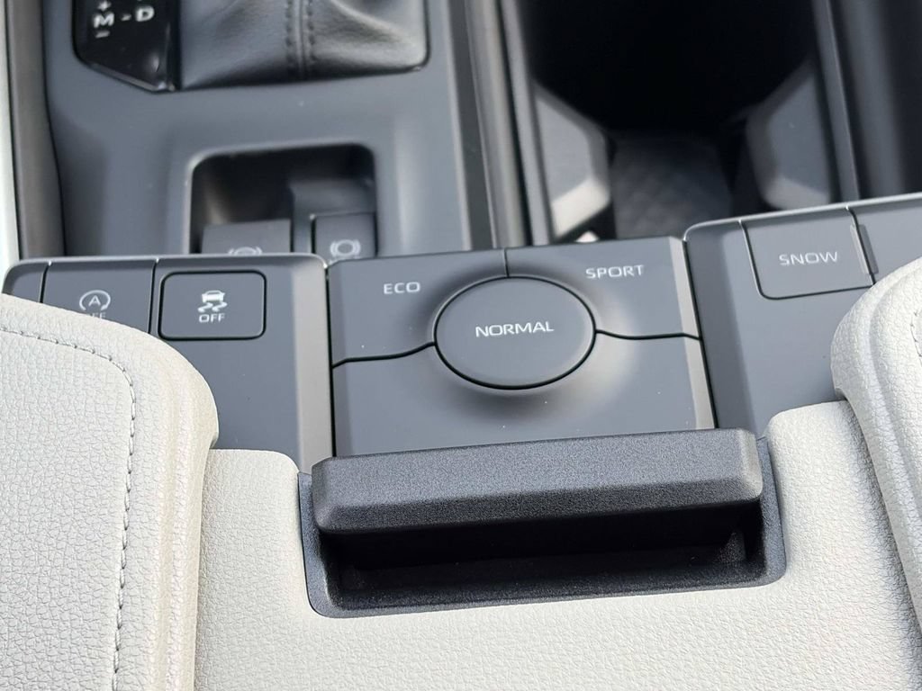 New 2026 Toyota Grand Highlander FWD image 45