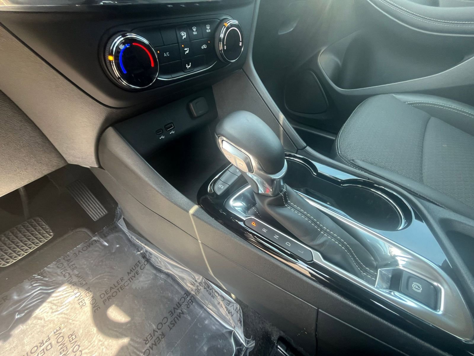 Used 2025 Buick Encore GX Preferred FWD image 39