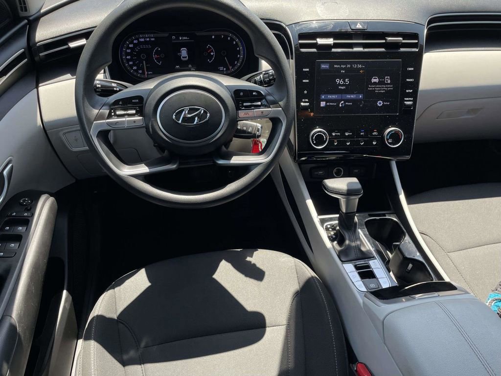 Certified 2023 Hyundai Tucson SE FWD image 9