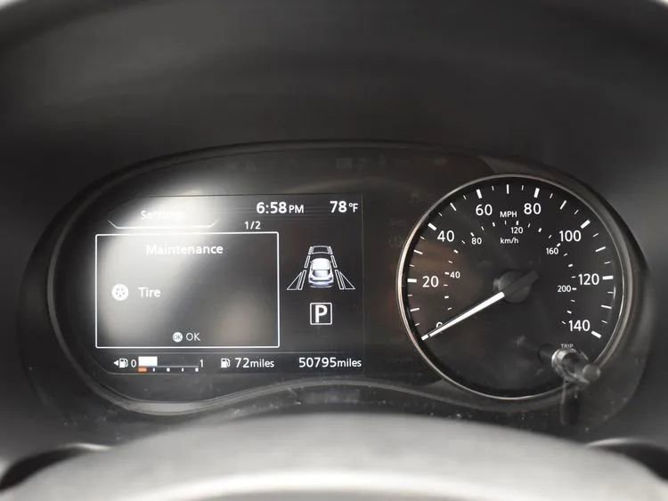 Used 2023 Nissan Kicks SV image 28