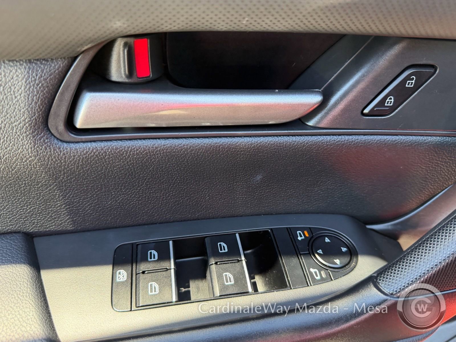 Used 2025 MAZDA CX-50 2.5 Hybrid w/ Preferred Pkg image 23