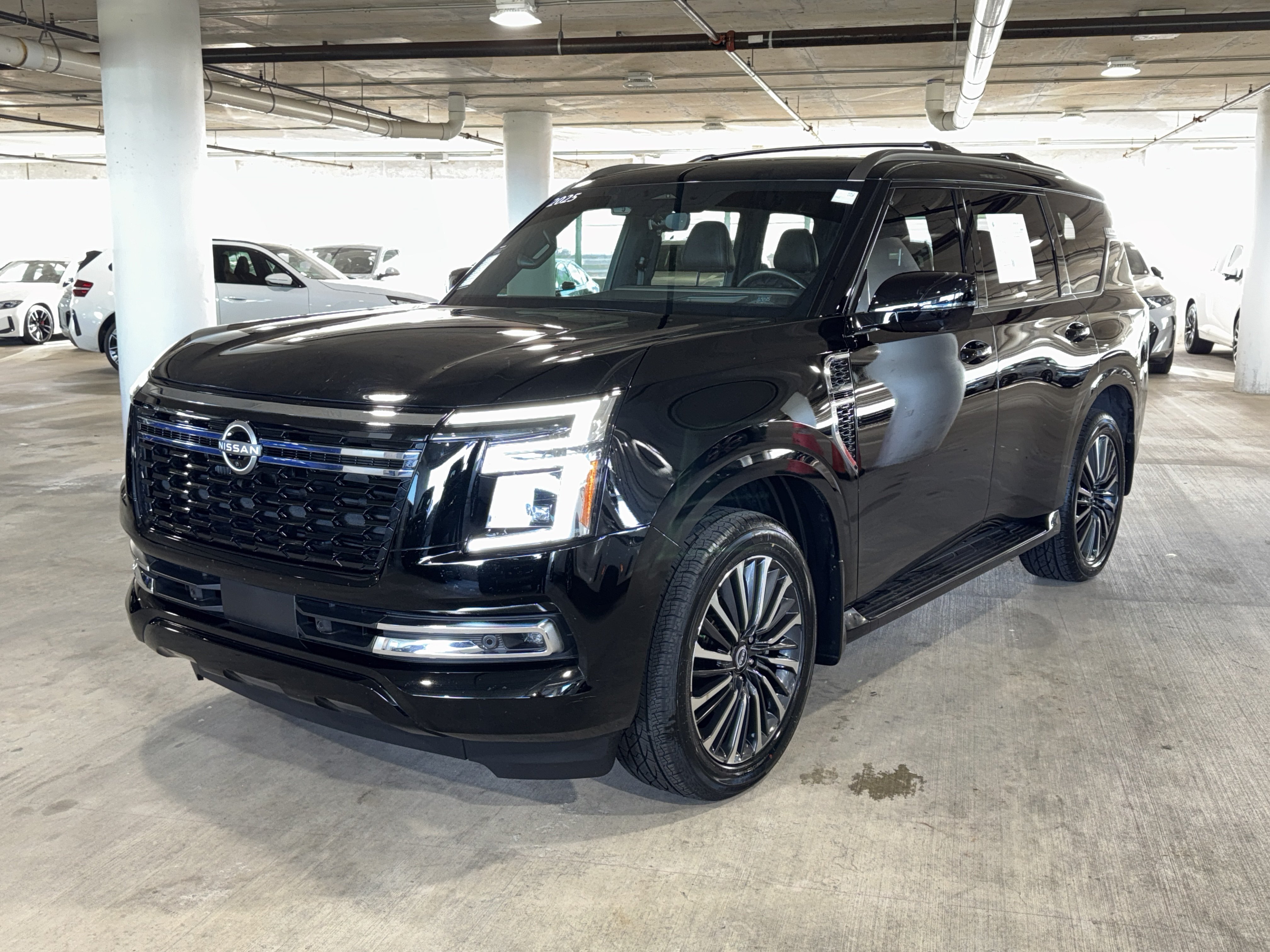 Used 2025 Nissan Armada Platinum Reserve RWD image 4