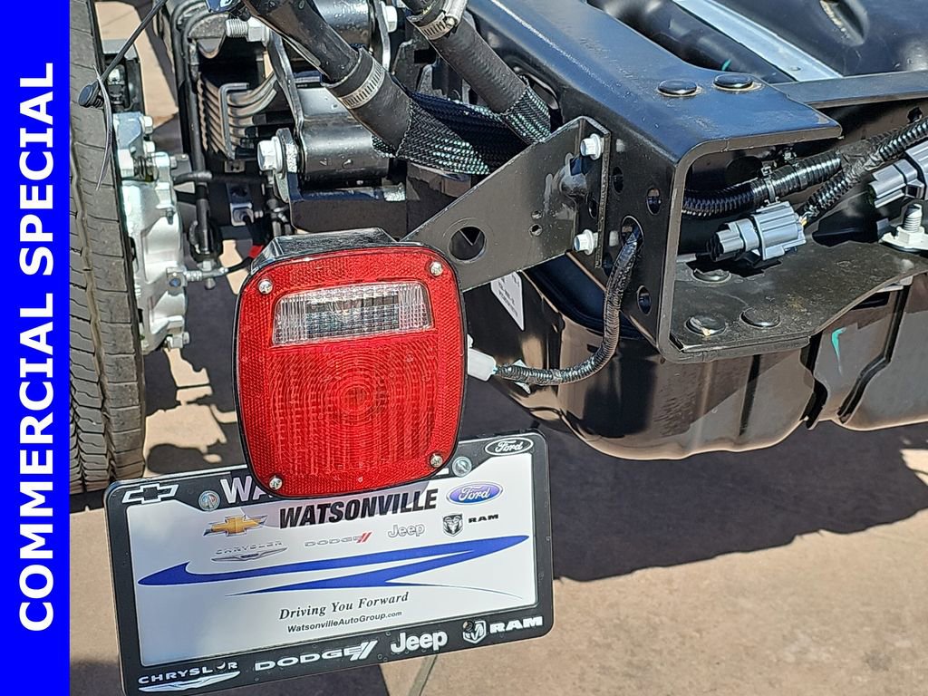 New 2025 Ford F550 4x4 Regular Cab Super Duty image 40