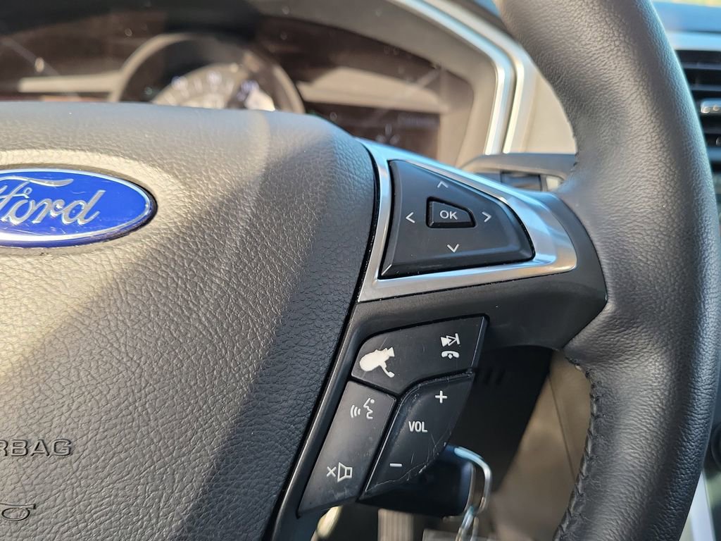 Used 2016 Ford Fusion SE image 21