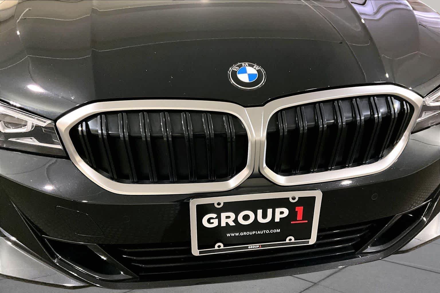 Certified 2023 BMW 330i xDrive Sedan w/ Premium Package AWD/4WD image 31