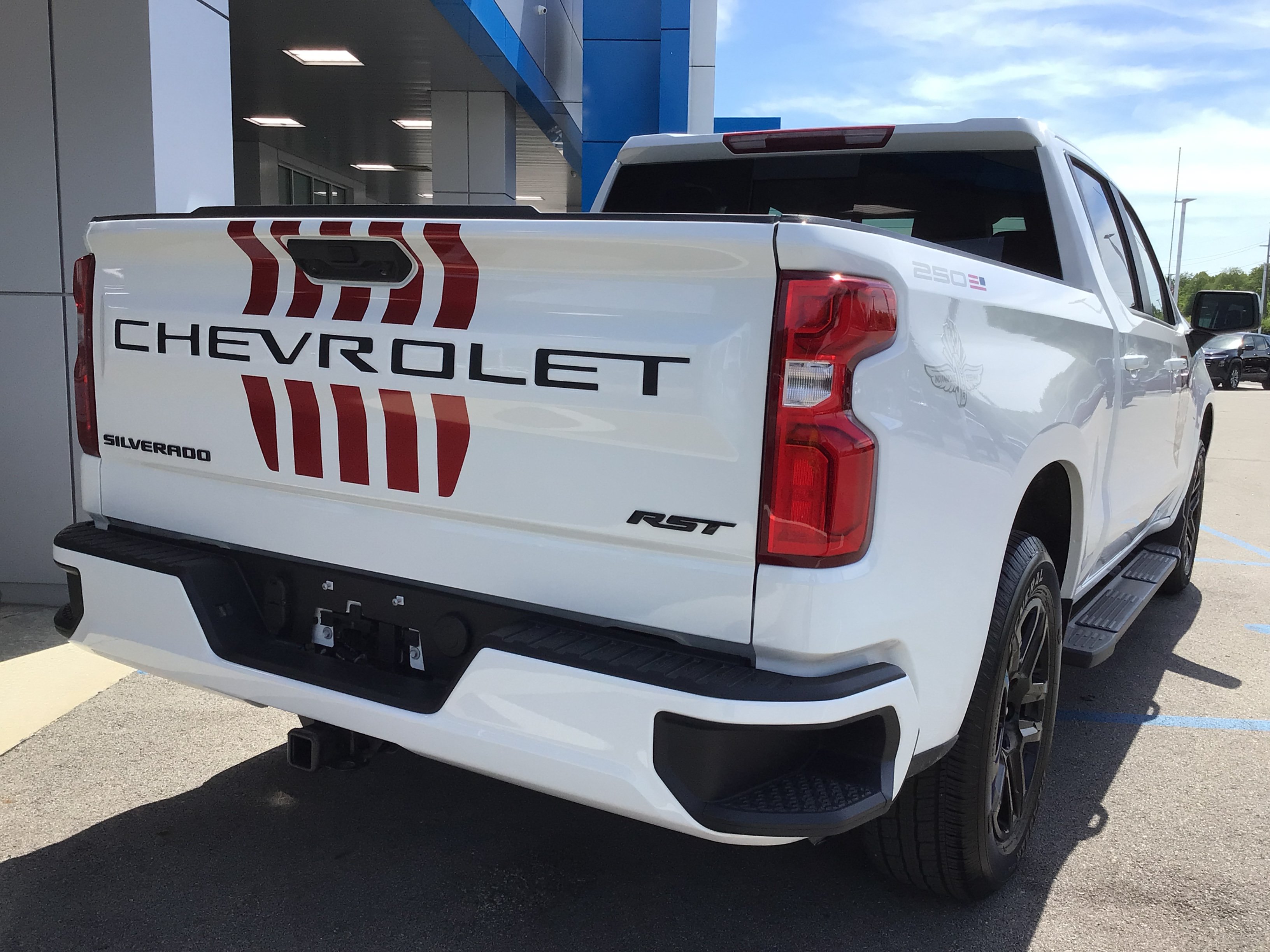 New 2026 Chevrolet Silverado 1500 RST w/ Convenience Package II AWD/4WD image 7