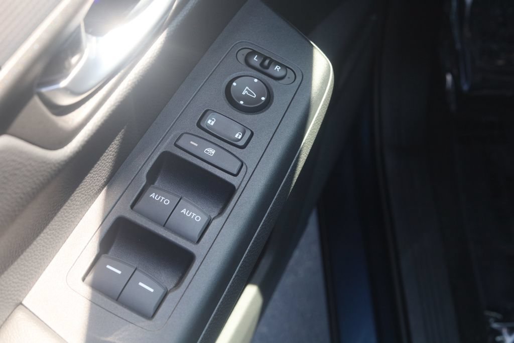 Used 2025 Honda CR-V Sport image 5