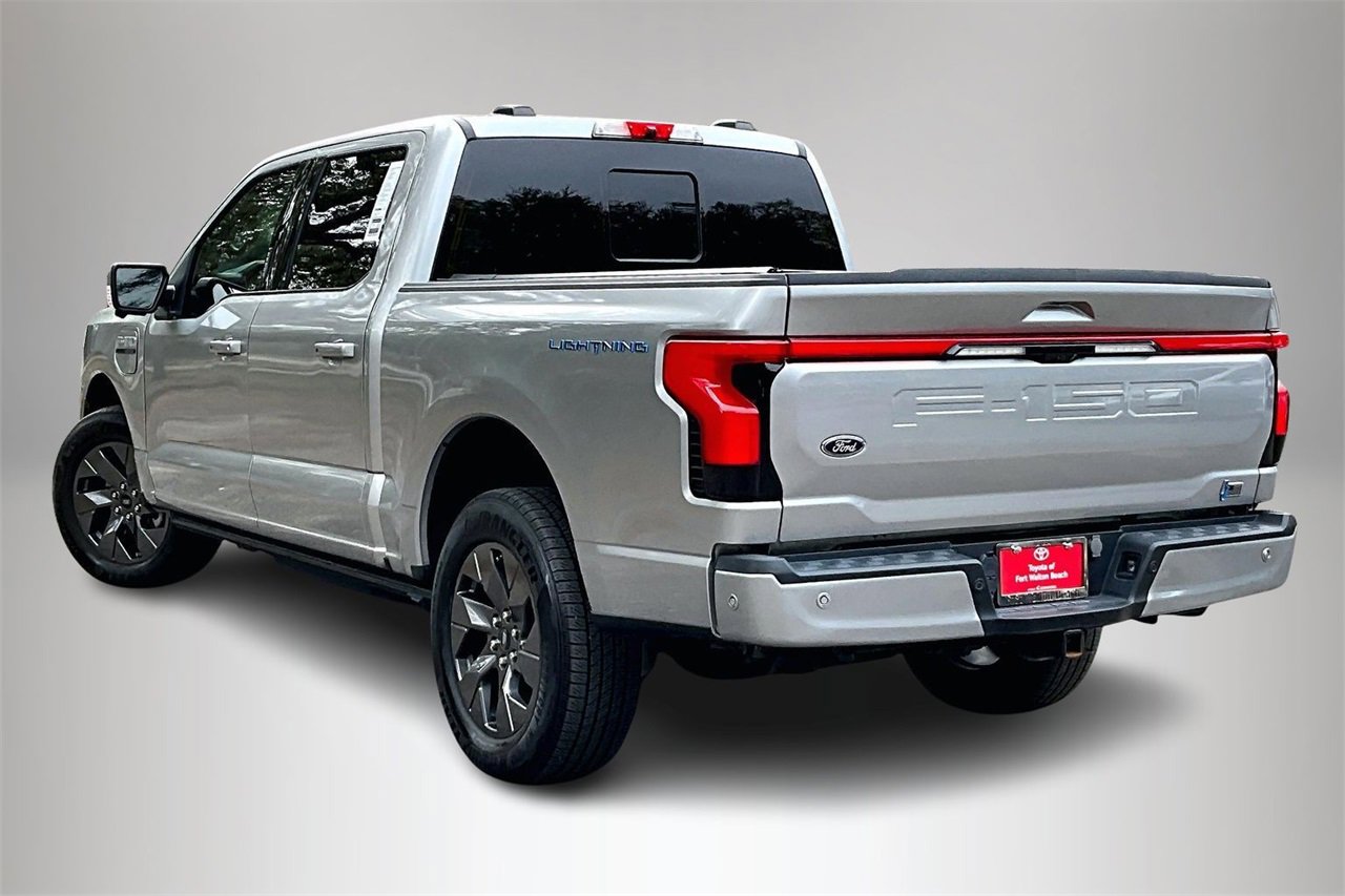 Used 2023 Ford F150 Lightning Lariat w/ Equipment Group 511A High image 4