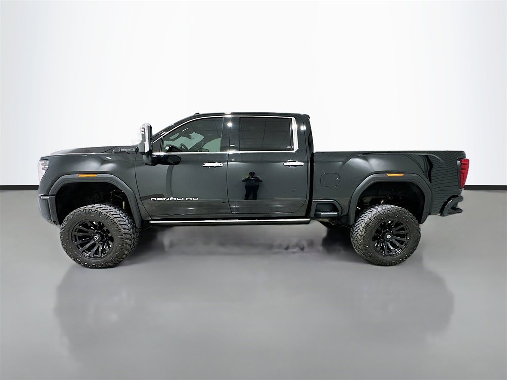 Used 2024 GMC Sierra 2500 Denali Ultimate w/ Max Trailering Package image 4