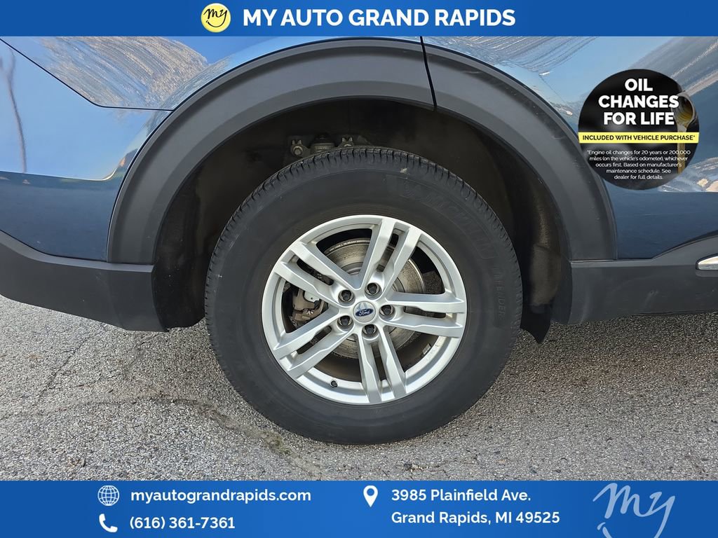 Used 2020 Ford Explorer XLT w/ Comfort Package image 32