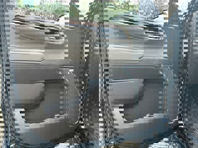 Used 2022 GMC Sierra 1500 SLT w/ SLT Convenience Package image 18