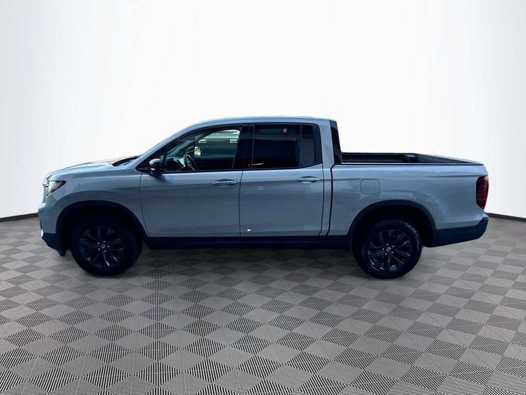 Used 2024 Honda Ridgeline Sport image 9