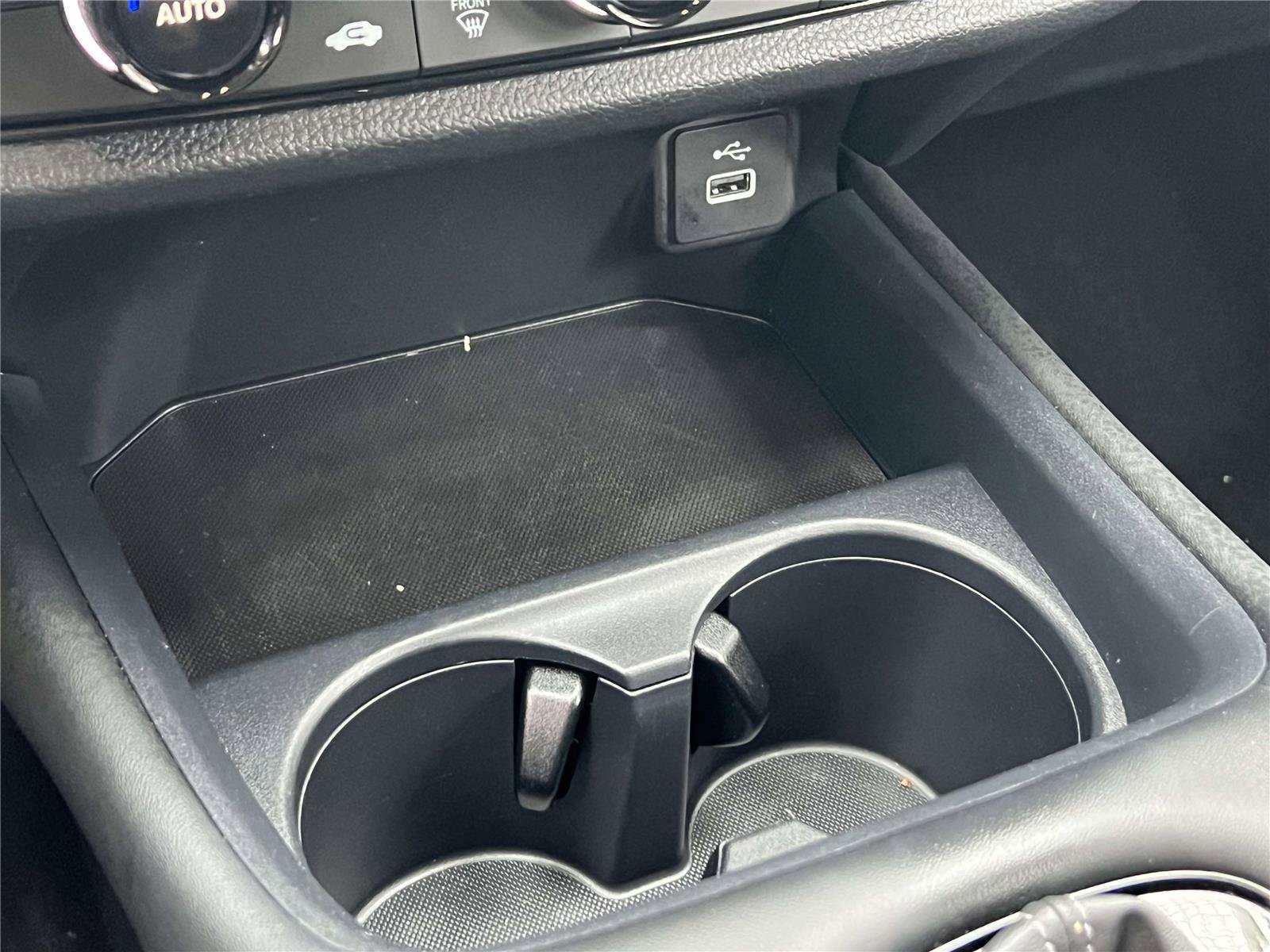 Used 2023 Honda HR-V LX image 35