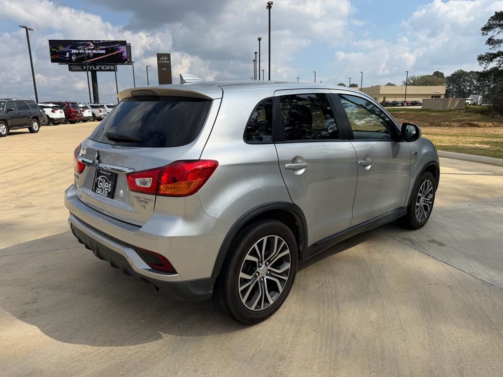 Used 2018 Mitsubishi Outlander Sport SE image 5