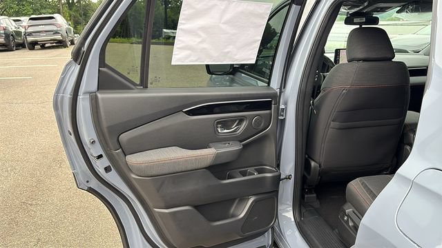 New 2026 Honda Pilot Sport image 21