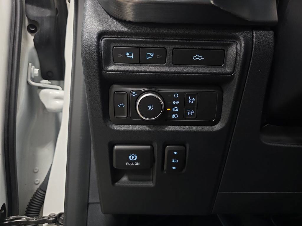 Used 2021 Ford F150 Lariat w/ Equipment Group 502A High image 26