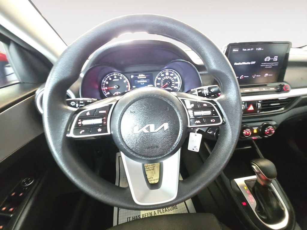 Used 2024 Kia Forte LXS FWD image 13
